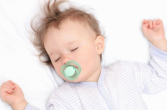 pourquoi l'enfant sursaute dans son sommeil