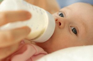 É possível dar leite para crianças