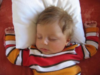 Kai kūdikis gali miegoti ant pagalvės