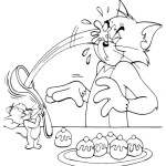 Jerry lanza Tom Cupcake