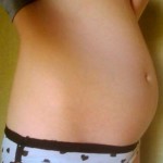 kuva vatsasta 20. raskausviikolla