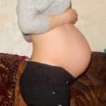 Photo du ventre de 32 semaines