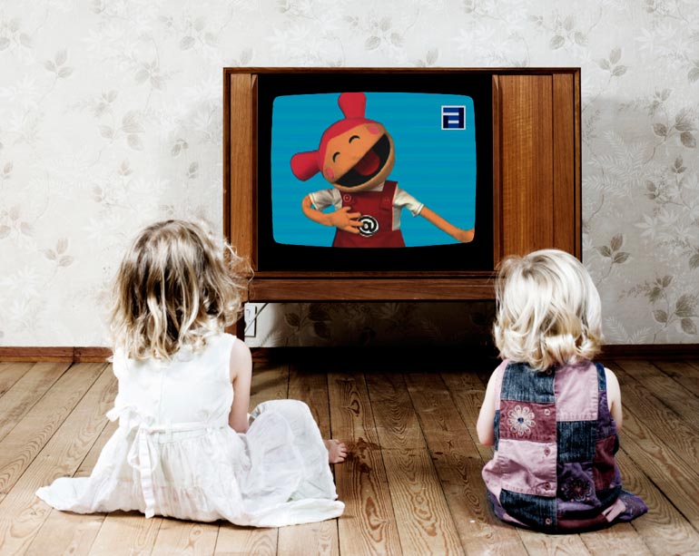 الاطفال والتلفزيون