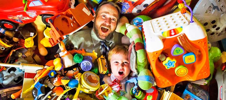 от колко играчки се нуждае дете на 2 години